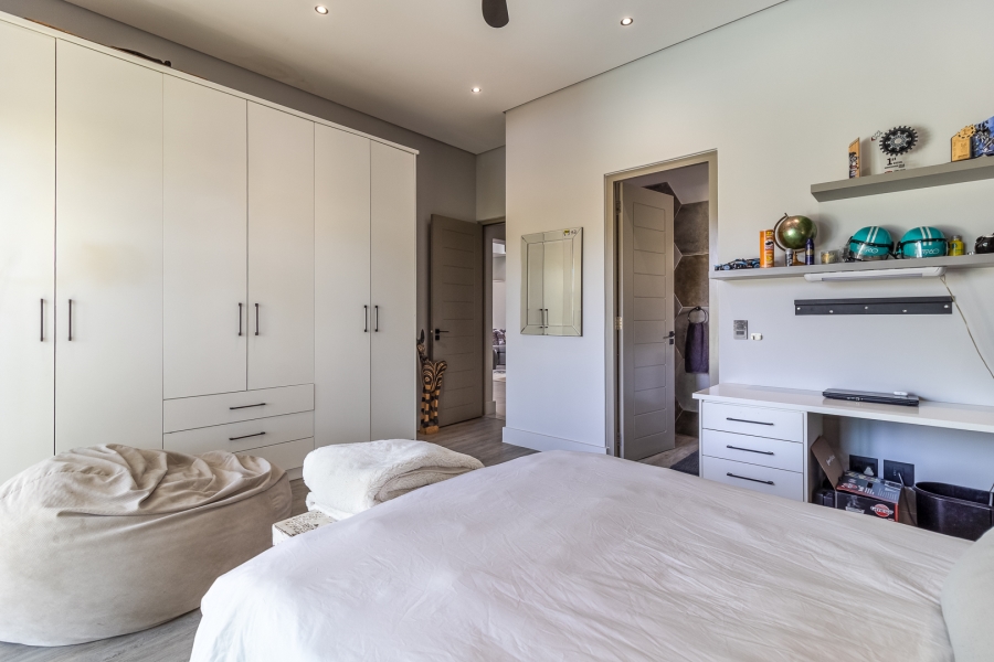 4 Bedroom Property for Sale in Pearl Valley at Val de Vie Western Cape